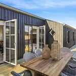 Eida - 500m From The Sea By Interhome