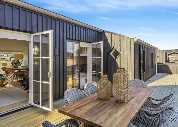 Eida - 500m From The Sea By Interhome